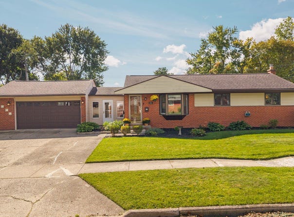 216 Harper Drive, Saline, MI 48176