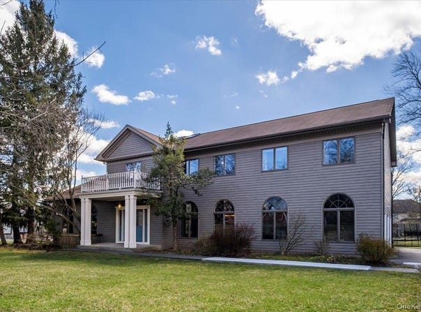 11 Baker Lane, Suffern, NY 10901