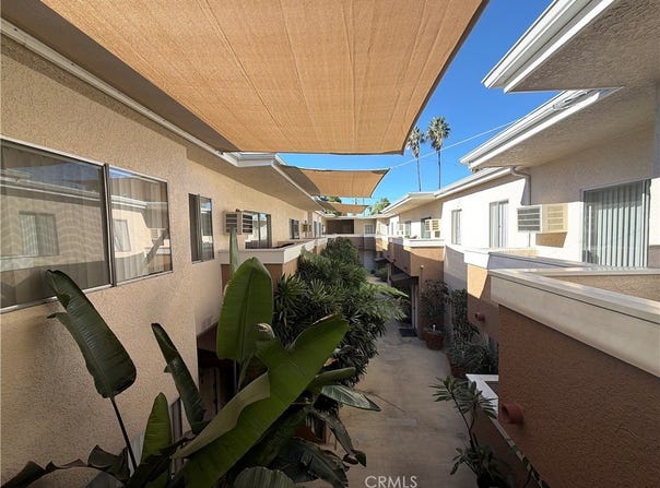 7013 Haskell, Van Nuys, CA 91406