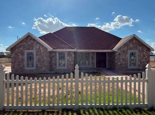 2137 Texas, Pecos, TX 79772
