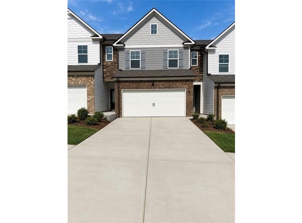 3999 Streamlet Way, Gainesville, GA 30506