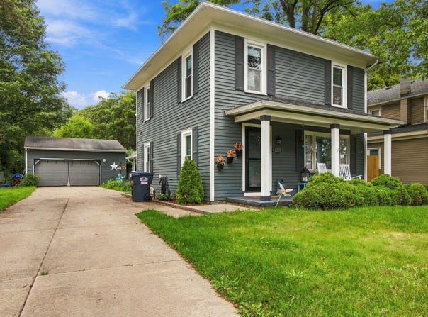 8859 Gull Road, Richland, MI 49083