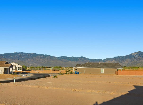 14013 E Crotalus Way, Tucson, AZ 85641