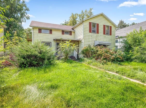 521 E Pleasant Street, FREEPORT, IL 61032