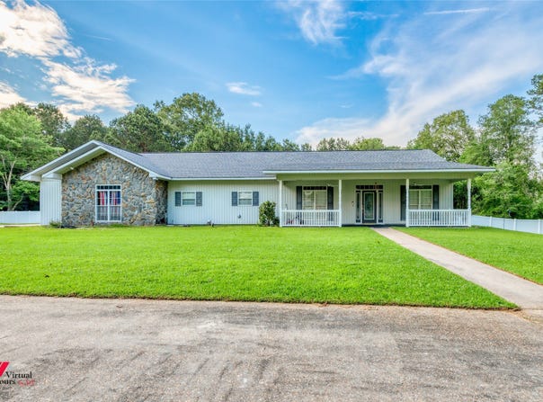 1580 Machen Drive, Springhill, LA 71075