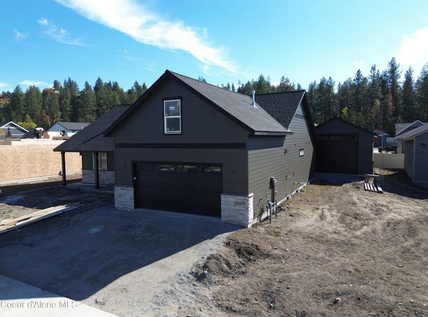 4500 E Davin Dr, Post Falls, ID 83854