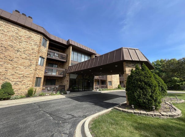 2880 Torrey Pine Lane, Lisle, IL 60532