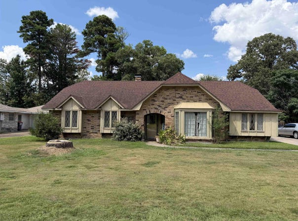 2109 Monticello Court, Pine Bluff, AR 71603