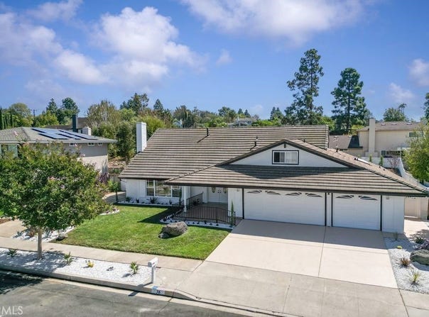 38 Lucero, Thousand Oaks, CA 91360