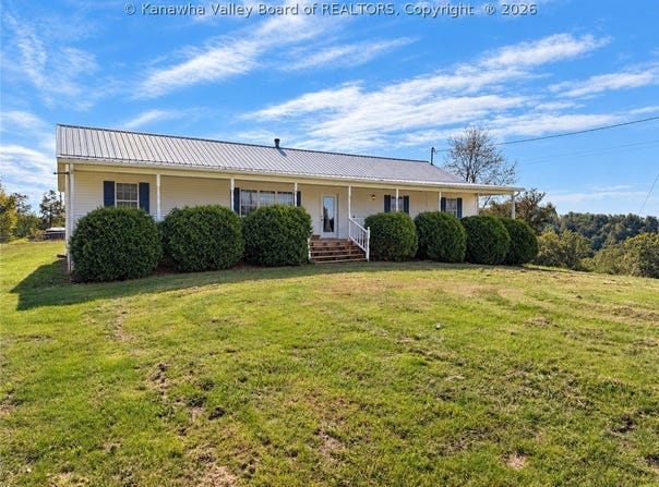 656 Hailey Lane, Leon, WV 25123