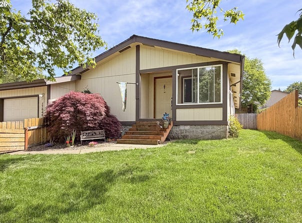 17848 SE SUE Ln, Sandy, OR 97055