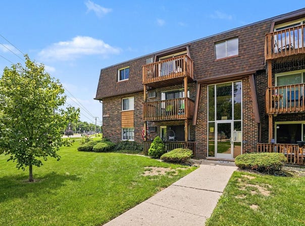 19380 Wolf Road, Mokena, IL 60448