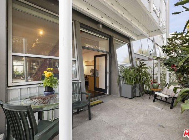 615 Hampton Dr, Venice, CA 90291