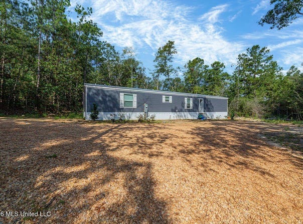 27265 Mississippi 603, Perkinston, MS 39573