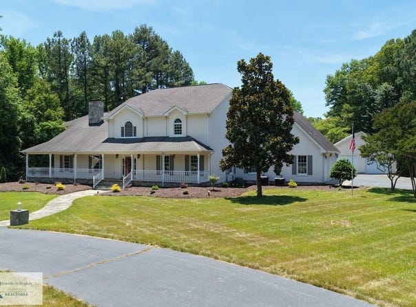 880 ROBERTSON LN, Danville, VA 24540