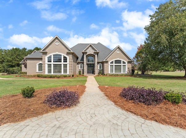 102 Country Court, Kathleen, GA 31047