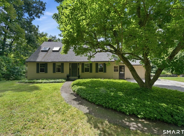 1097 Storrs Road, Mansfield, CT 06268