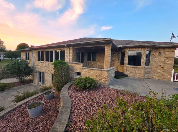 5723 W River Meadows Lane, Norway, MI 49870