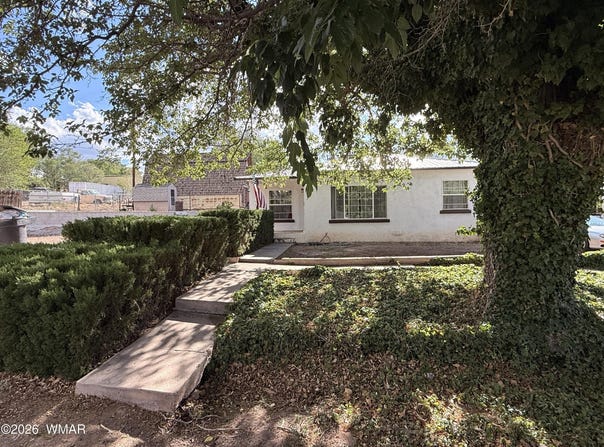 150 S 2Nd, St. Johns, AZ 85936