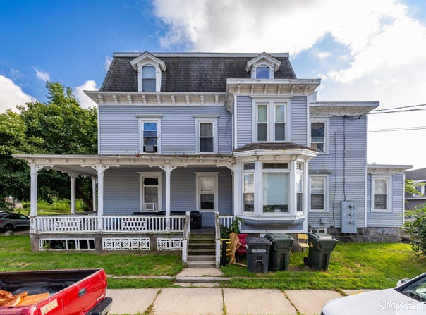 New London, CT 06320