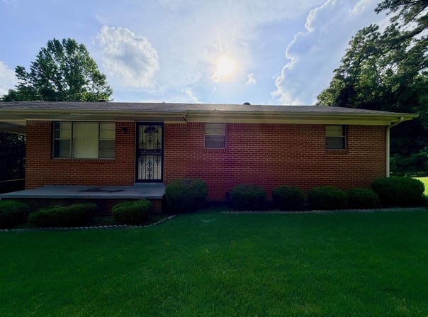 321 PIPKIN Rd, Jackson, TN 38305-5370