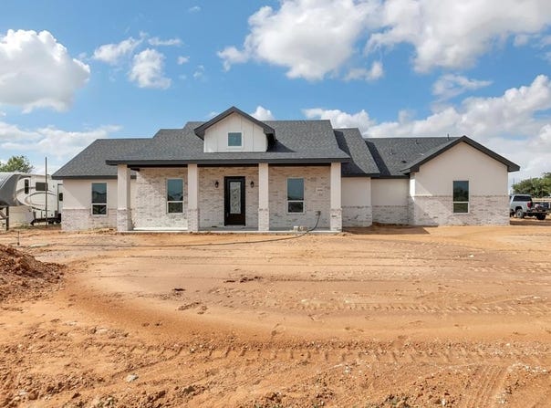 1015 SE 1620, Andrews, TX 79714