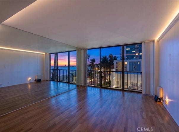 1750 E Ocean, Long Beach, CA 90802