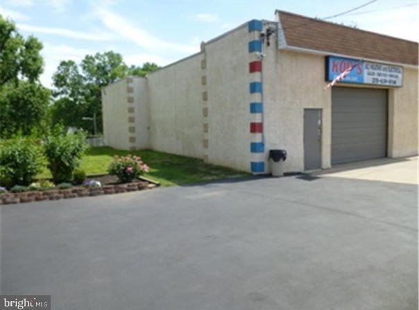 829 BRISTOL Pike, BENSALEM, PA 19020