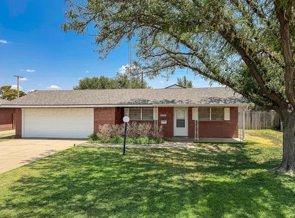 420 Sunset Drive, Hereford, TX 79045