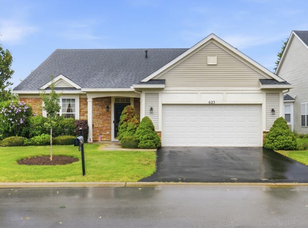 623 Saugatuk Circle, Romeoville, IL 60446