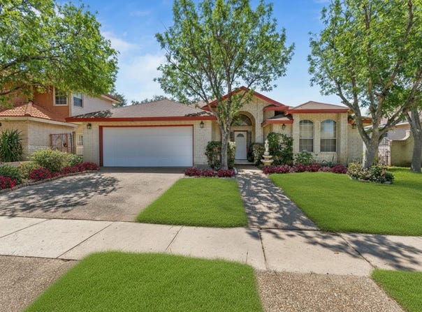 1605 Sherwood Dr, Laredo, TX 78045