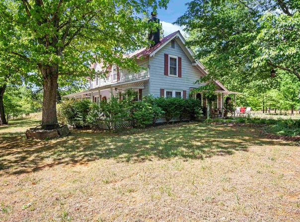 283 Constant Lane, Columbus, NC 28722