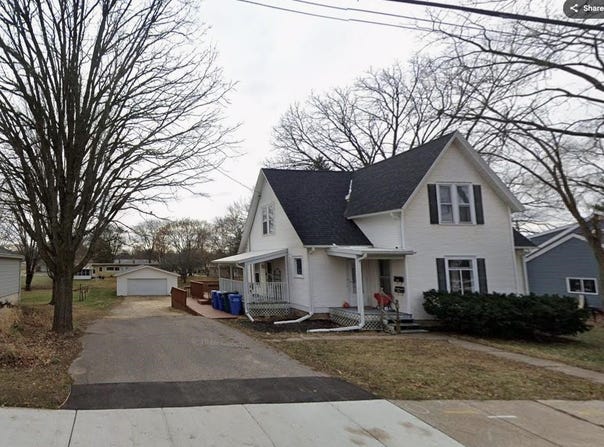 714 8th Street, Baraboo, WI 53913