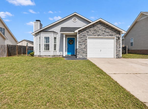 3922 Crusader Drive, Hope Mills, NC 28348