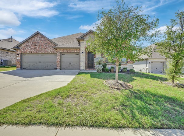 919 Hondo Lane, Mansfield, TX 76063