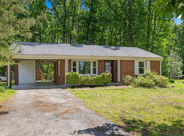 1120 Everett Road, Forest, VA 24551