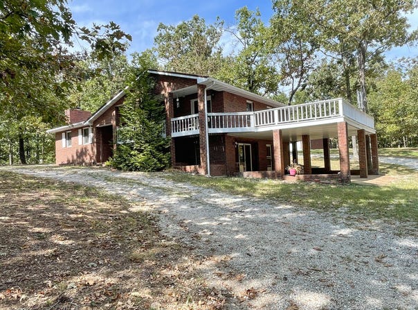 1218 Fox Circle Drive, Mountain View, MO 65548