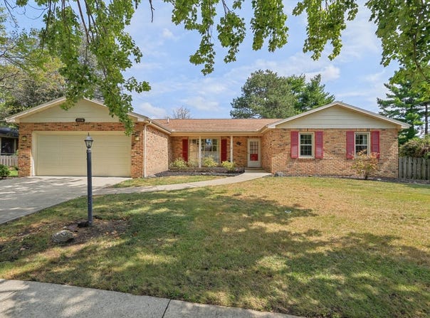 2118 Bristol Road, Champaign, IL 61821