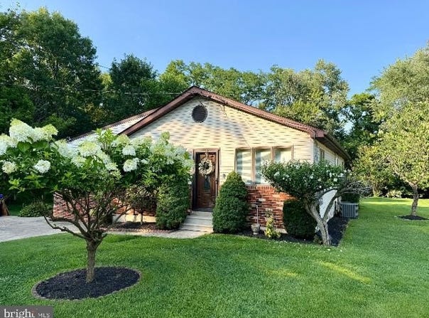 2123 LOCUST ST, UPPER CHICHESTER, PA 19061