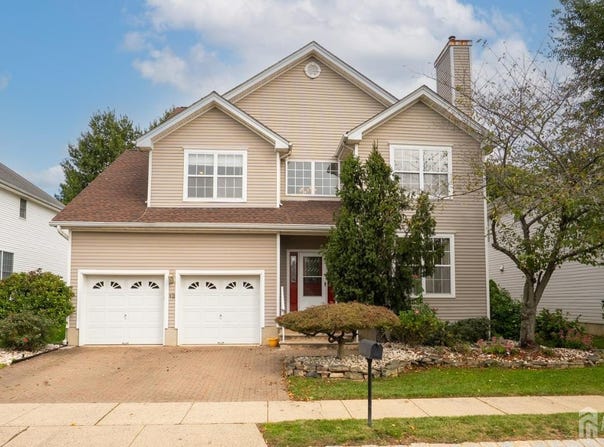 12 Muirfield Boulevard, Monroe, NJ 08831