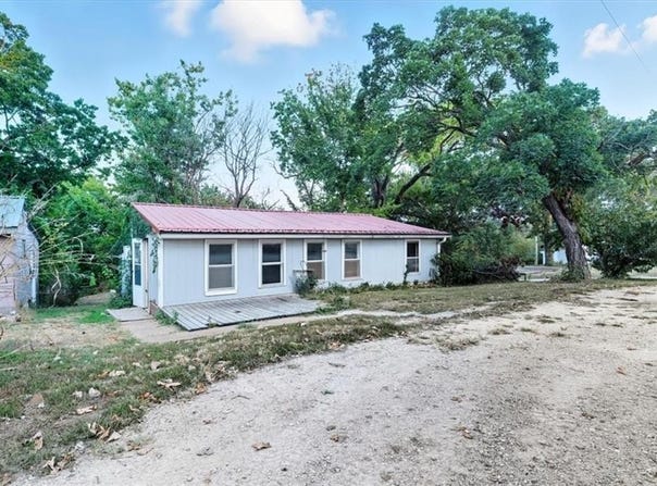 31228 Highline Drive, Warsaw, MO 65355