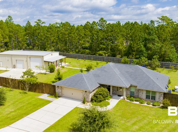 10454 Lyttleton Loop, Lillian, AL 36549