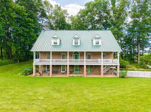 7575 Brown, Shreve, OH 44676