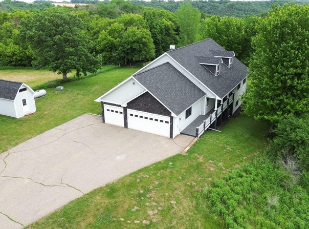 17531 County 41 Boulevard, Red Wing, MN 55066
