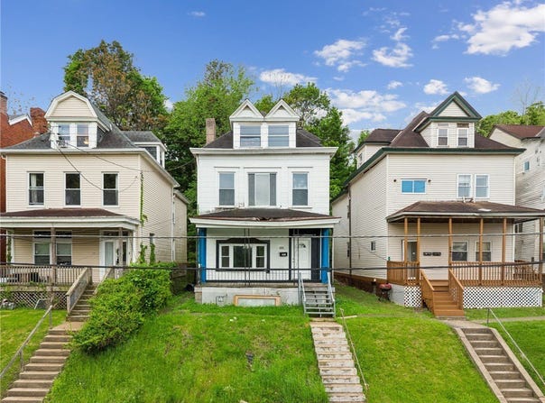 241 Watson Blvd, Observatory Hill, PA 15214