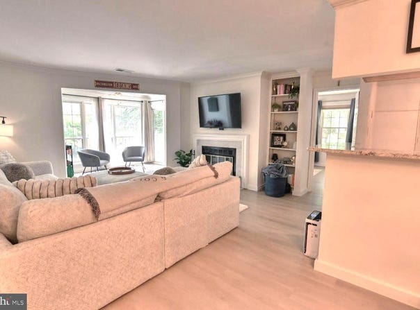 2220 SPRINGWOOD DR #C, RESTON, VA 20191