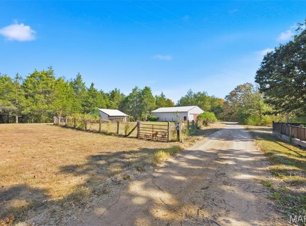 12956 Hencher Road, De Soto, MO 63020