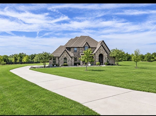 4111 Roberts Lane, Midlothian, TX 76065