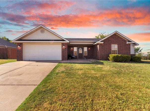 1141 Morgan Haley Lane, Springdale, AR 72764