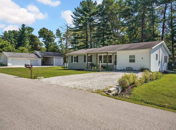 28 Trinton circle, Bedford, IN 47421